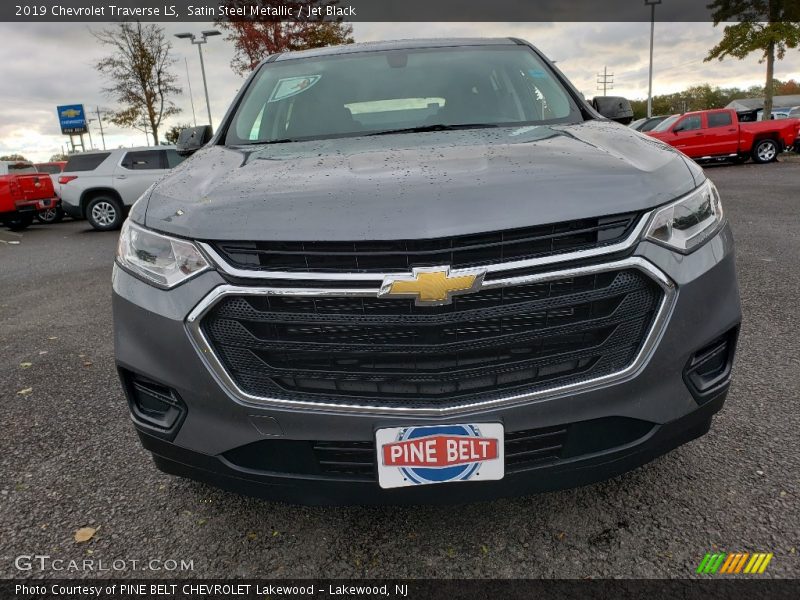 Satin Steel Metallic / Jet Black 2019 Chevrolet Traverse LS