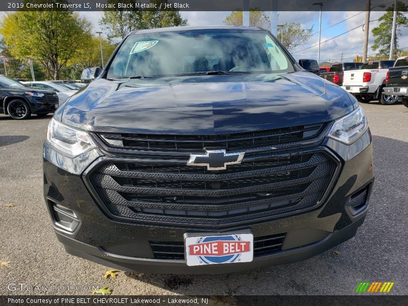 Mosaic Black Metallic / Jet Black 2019 Chevrolet Traverse LS