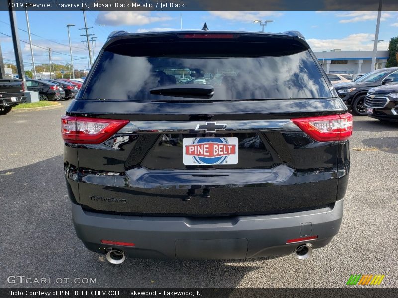 Mosaic Black Metallic / Jet Black 2019 Chevrolet Traverse LS