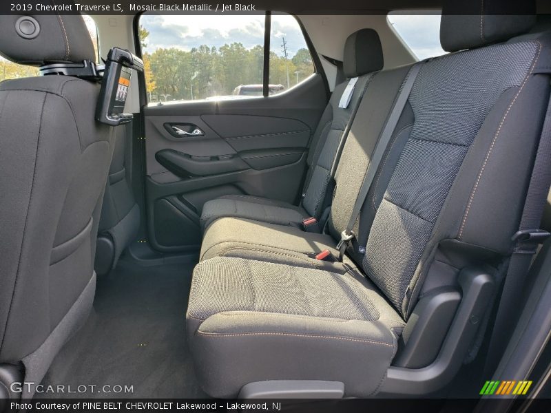 Mosaic Black Metallic / Jet Black 2019 Chevrolet Traverse LS