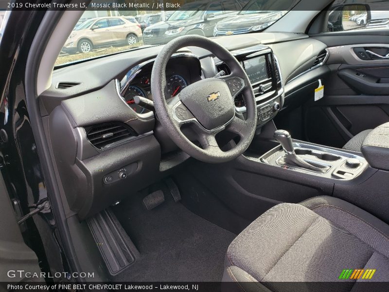 Mosaic Black Metallic / Jet Black 2019 Chevrolet Traverse LS