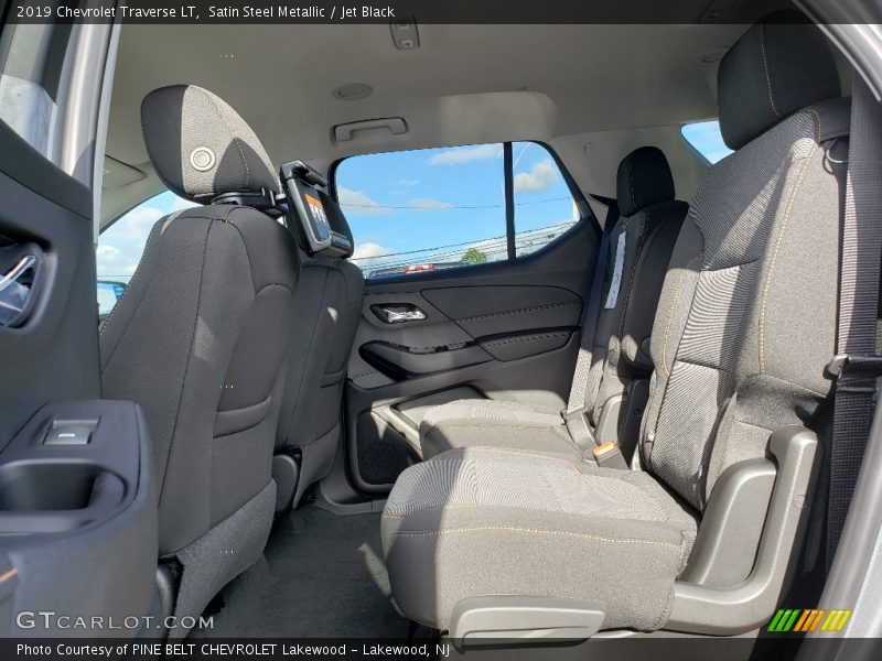 Satin Steel Metallic / Jet Black 2019 Chevrolet Traverse LT