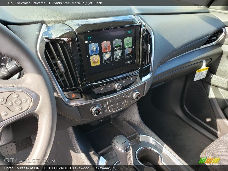 Satin Steel Metallic / Jet Black 2019 Chevrolet Traverse LT