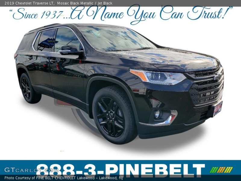 Mosaic Black Metallic / Jet Black 2019 Chevrolet Traverse LT