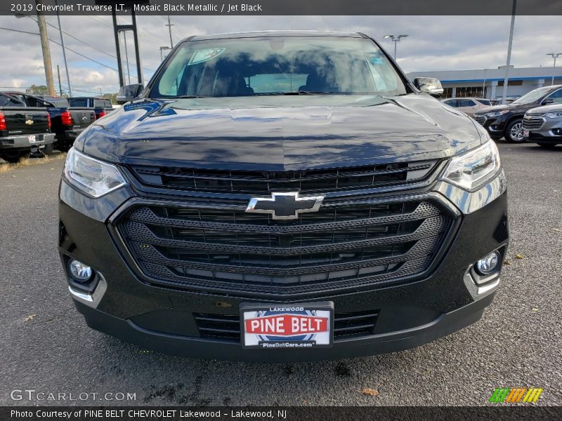 Mosaic Black Metallic / Jet Black 2019 Chevrolet Traverse LT