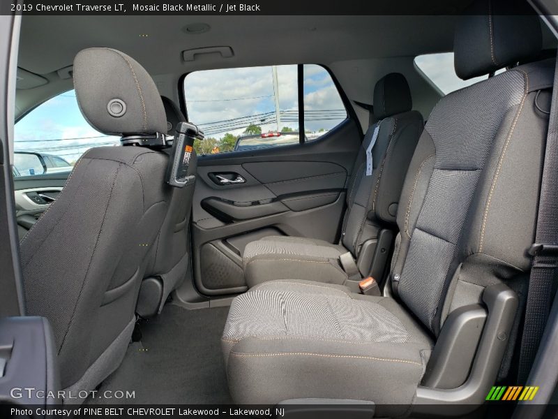 Mosaic Black Metallic / Jet Black 2019 Chevrolet Traverse LT
