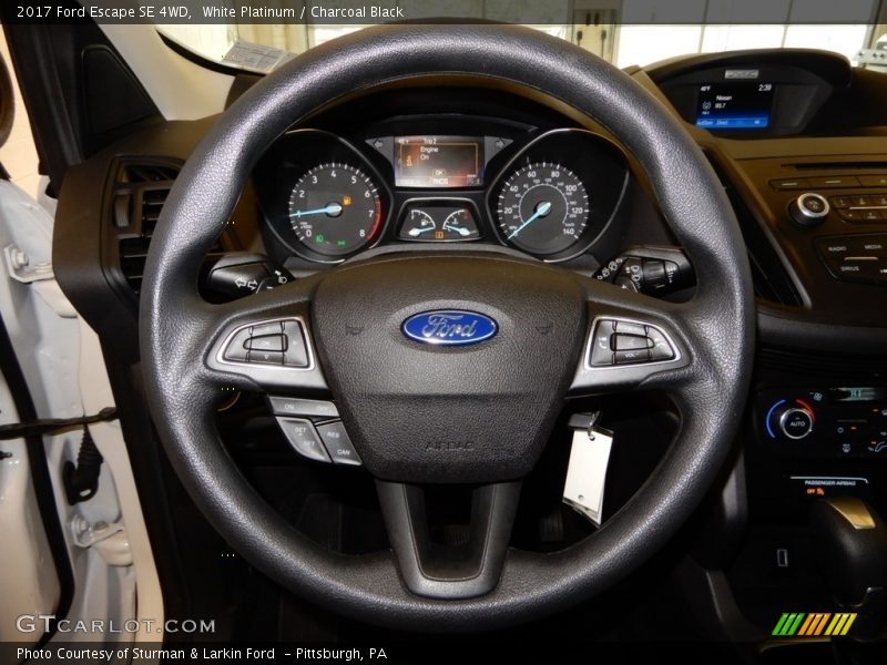 White Platinum / Charcoal Black 2017 Ford Escape SE 4WD