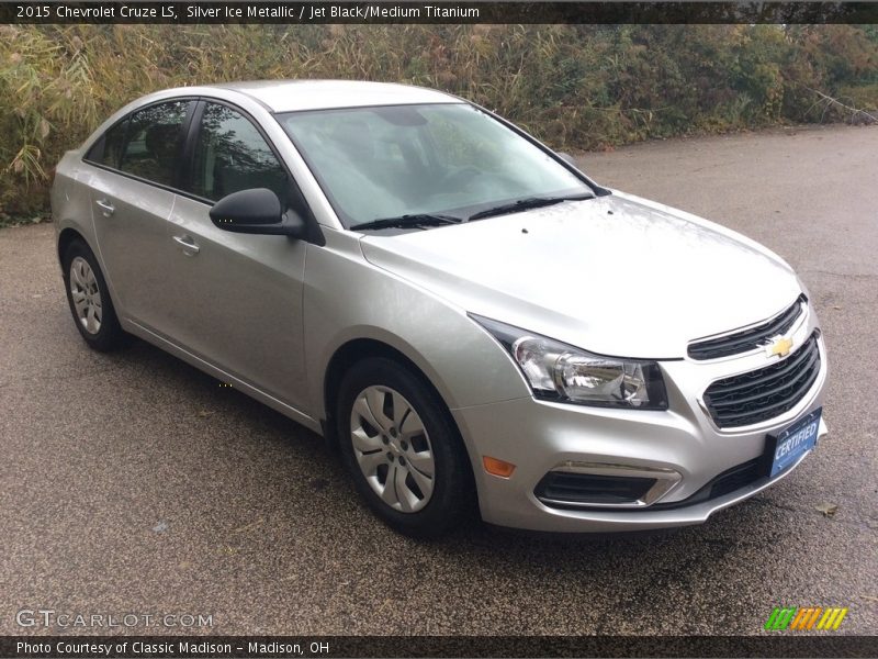 Silver Ice Metallic / Jet Black/Medium Titanium 2015 Chevrolet Cruze LS