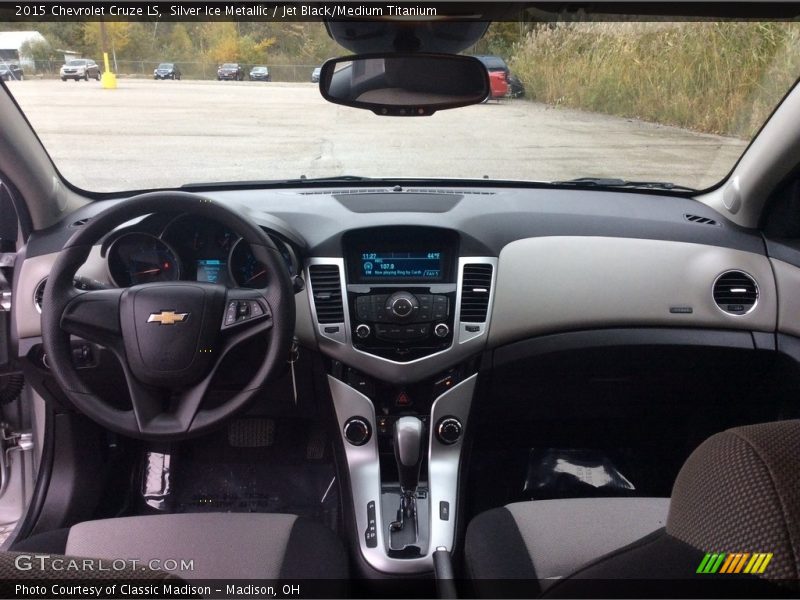 Silver Ice Metallic / Jet Black/Medium Titanium 2015 Chevrolet Cruze LS