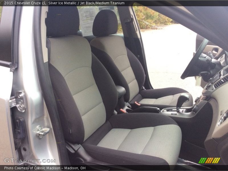 Silver Ice Metallic / Jet Black/Medium Titanium 2015 Chevrolet Cruze LS