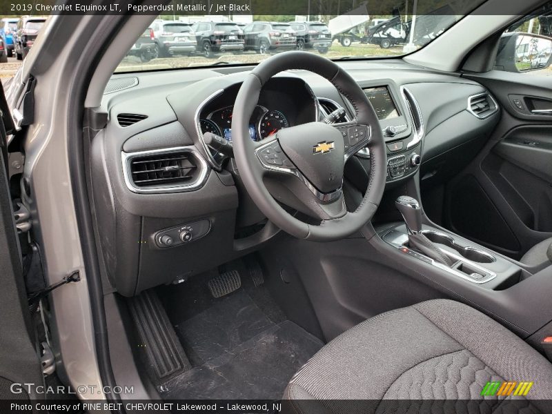 Pepperdust Metallic / Jet Black 2019 Chevrolet Equinox LT