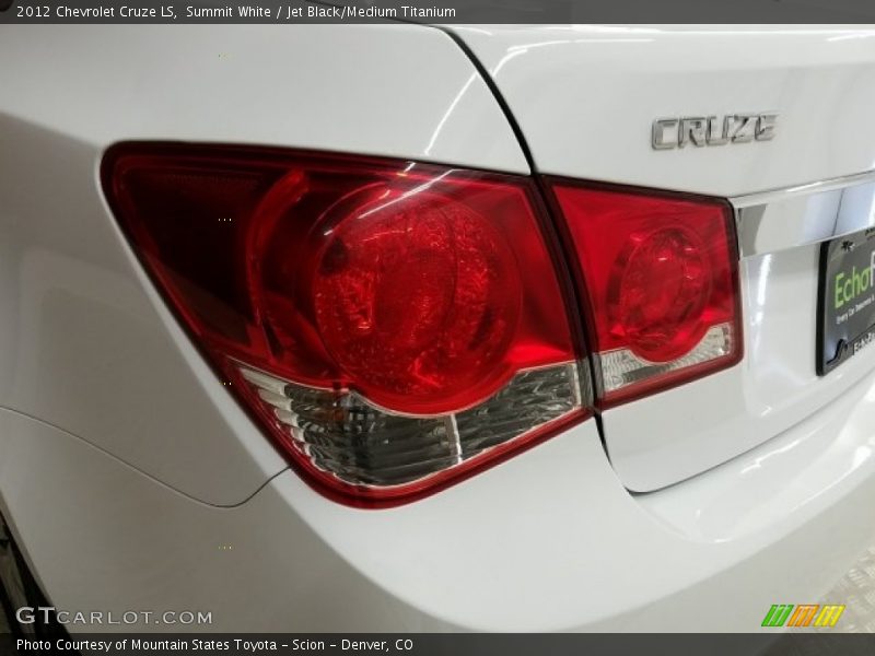 Summit White / Jet Black/Medium Titanium 2012 Chevrolet Cruze LS
