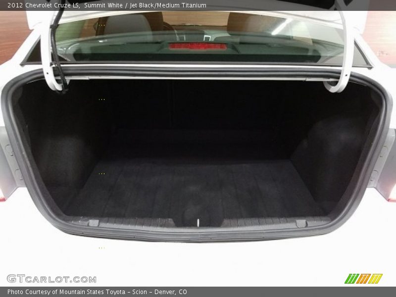 Summit White / Jet Black/Medium Titanium 2012 Chevrolet Cruze LS