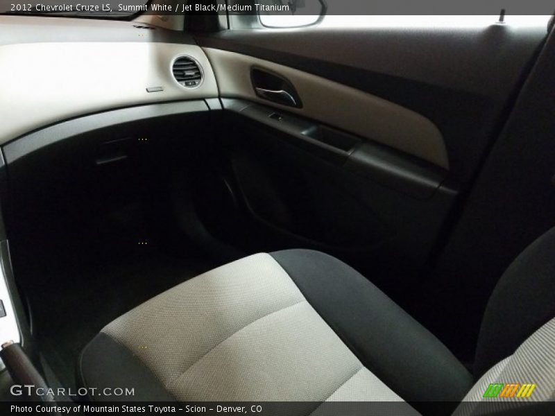 Summit White / Jet Black/Medium Titanium 2012 Chevrolet Cruze LS