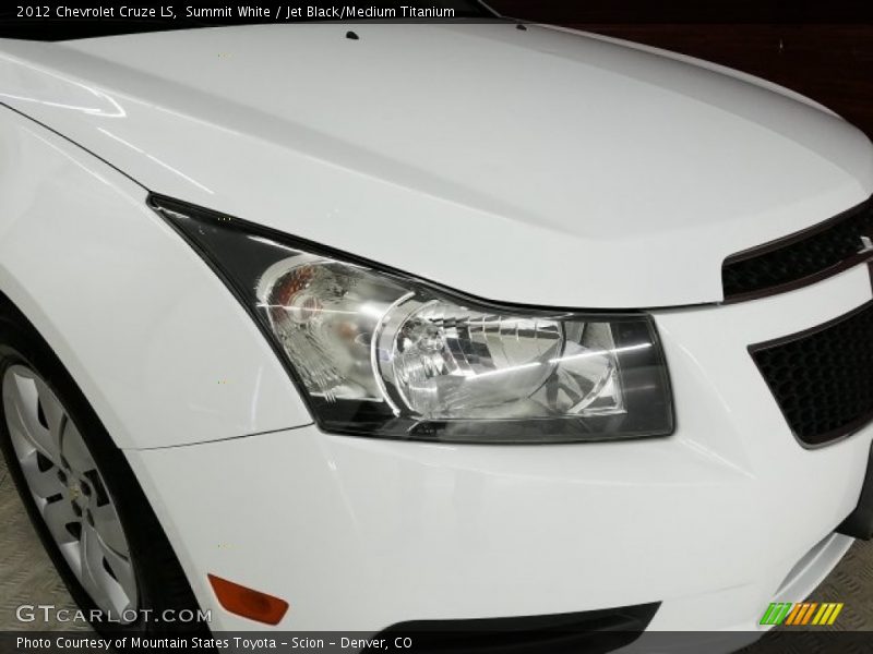Summit White / Jet Black/Medium Titanium 2012 Chevrolet Cruze LS