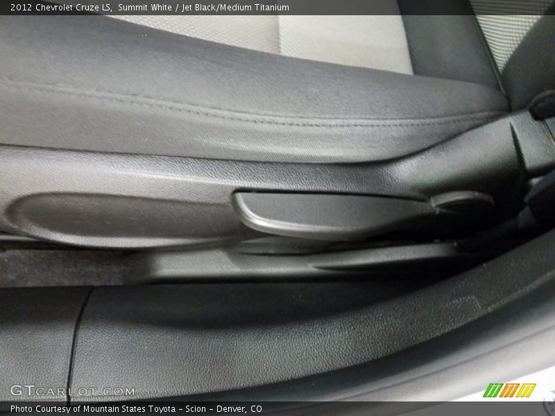 Summit White / Jet Black/Medium Titanium 2012 Chevrolet Cruze LS