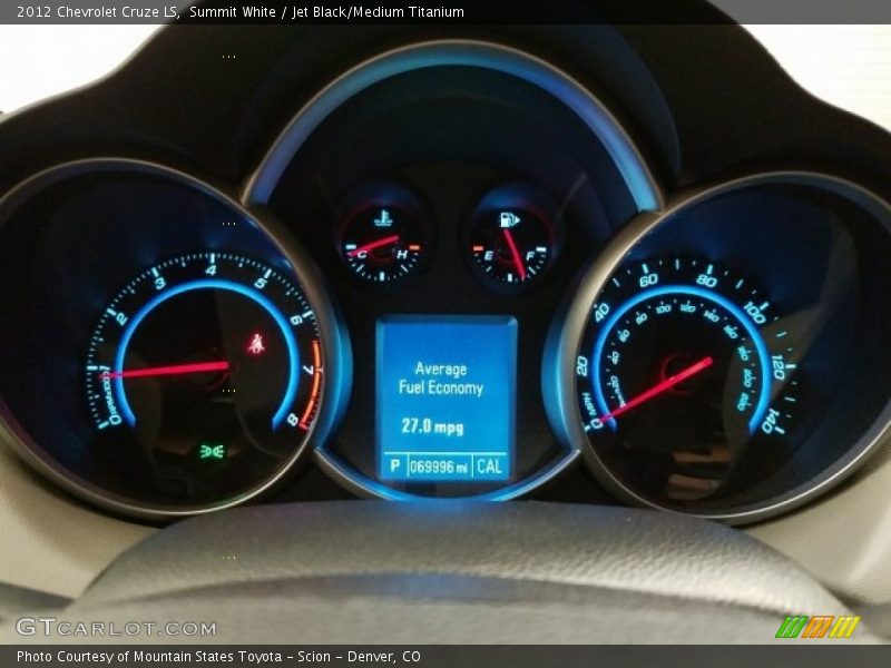 Summit White / Jet Black/Medium Titanium 2012 Chevrolet Cruze LS