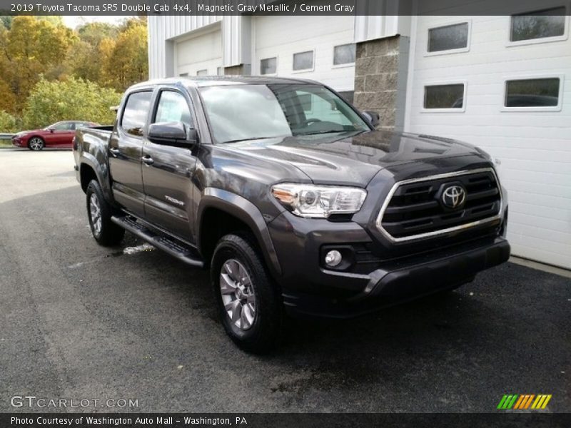 Front 3/4 View of 2019 Tacoma SR5 Double Cab 4x4