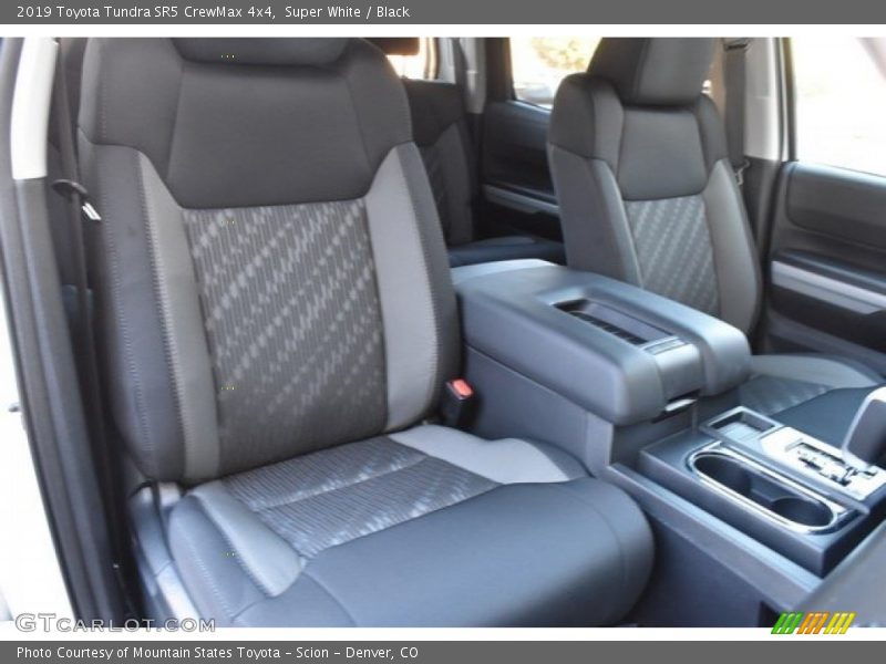 Super White / Black 2019 Toyota Tundra SR5 CrewMax 4x4