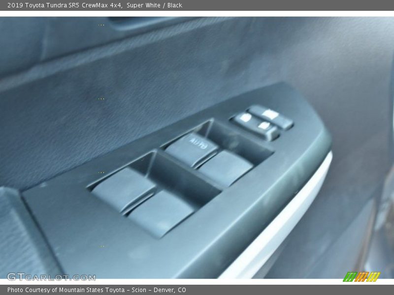 Super White / Black 2019 Toyota Tundra SR5 CrewMax 4x4