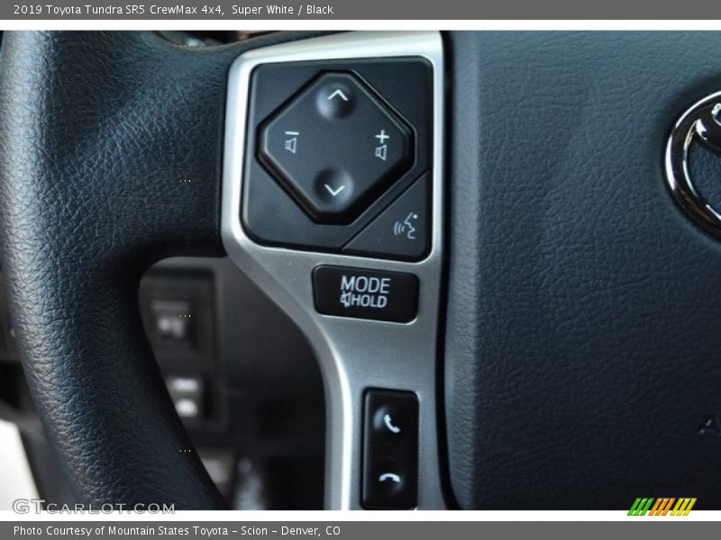 Super White / Black 2019 Toyota Tundra SR5 CrewMax 4x4
