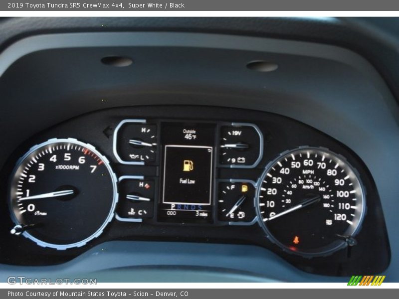 Super White / Black 2019 Toyota Tundra SR5 CrewMax 4x4
