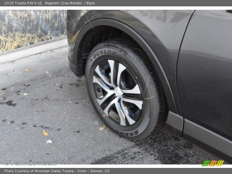 Magnetic Gray Metallic / Black 2018 Toyota RAV4 LE