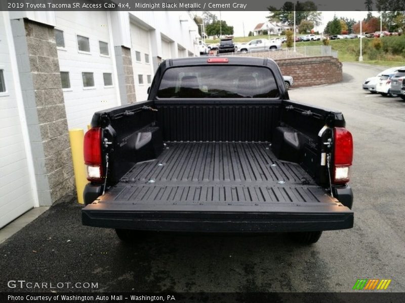 Midnight Black Metallic / Cement Gray 2019 Toyota Tacoma SR Access Cab 4x4