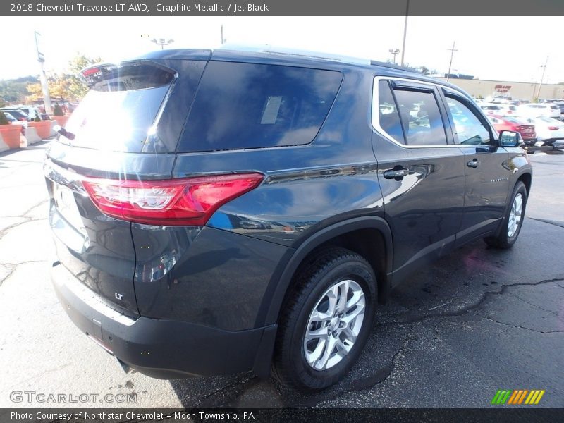 Graphite Metallic / Jet Black 2018 Chevrolet Traverse LT AWD