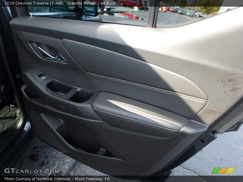 Graphite Metallic / Jet Black 2018 Chevrolet Traverse LT AWD