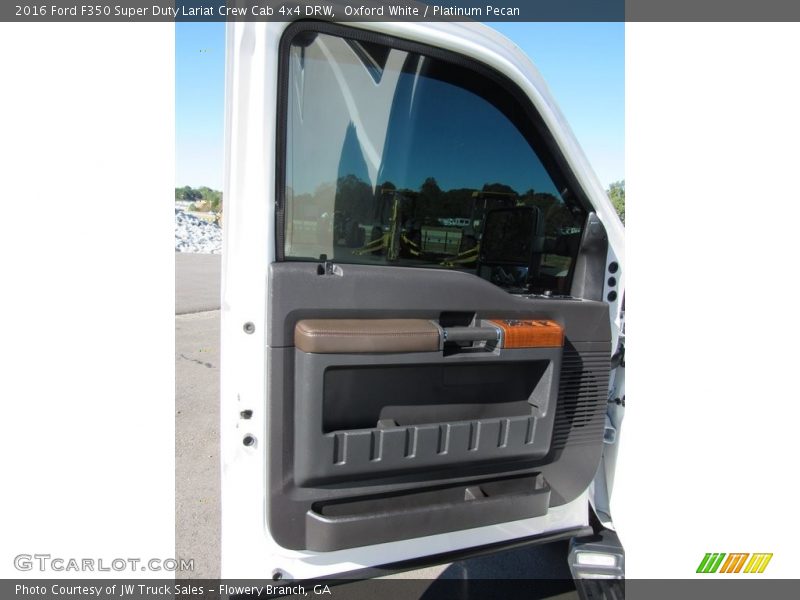 Oxford White / Platinum Pecan 2016 Ford F350 Super Duty Lariat Crew Cab 4x4 DRW