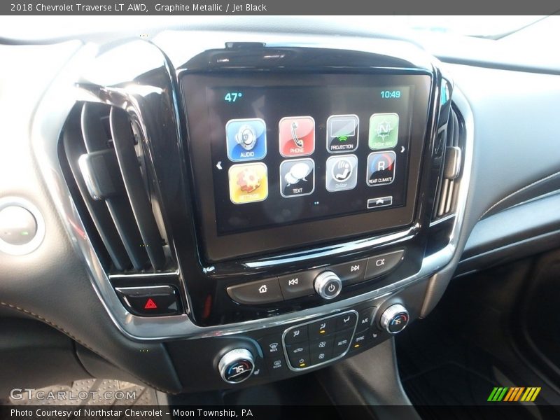 Graphite Metallic / Jet Black 2018 Chevrolet Traverse LT AWD