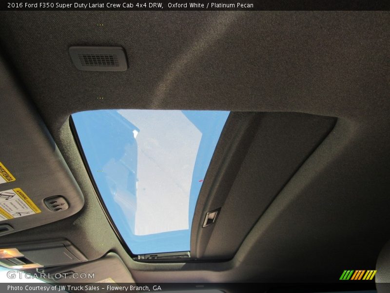 Oxford White / Platinum Pecan 2016 Ford F350 Super Duty Lariat Crew Cab 4x4 DRW