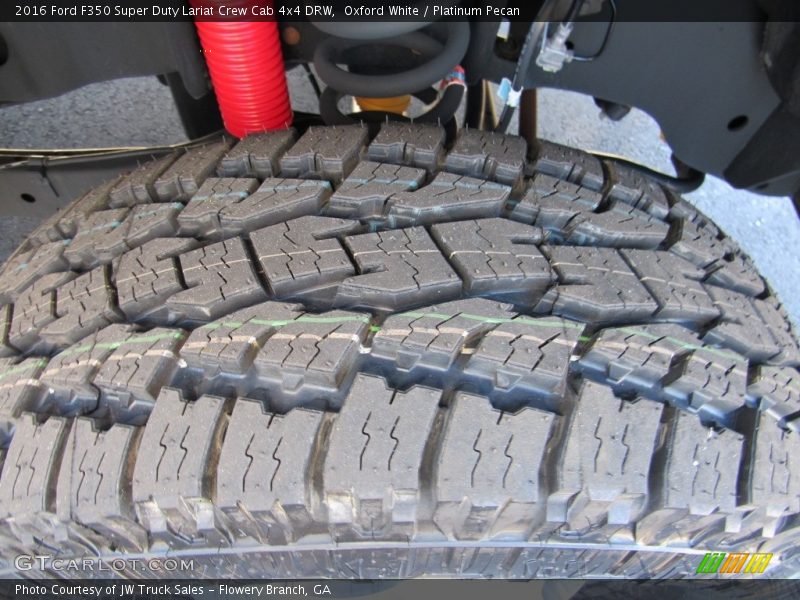 Oxford White / Platinum Pecan 2016 Ford F350 Super Duty Lariat Crew Cab 4x4 DRW