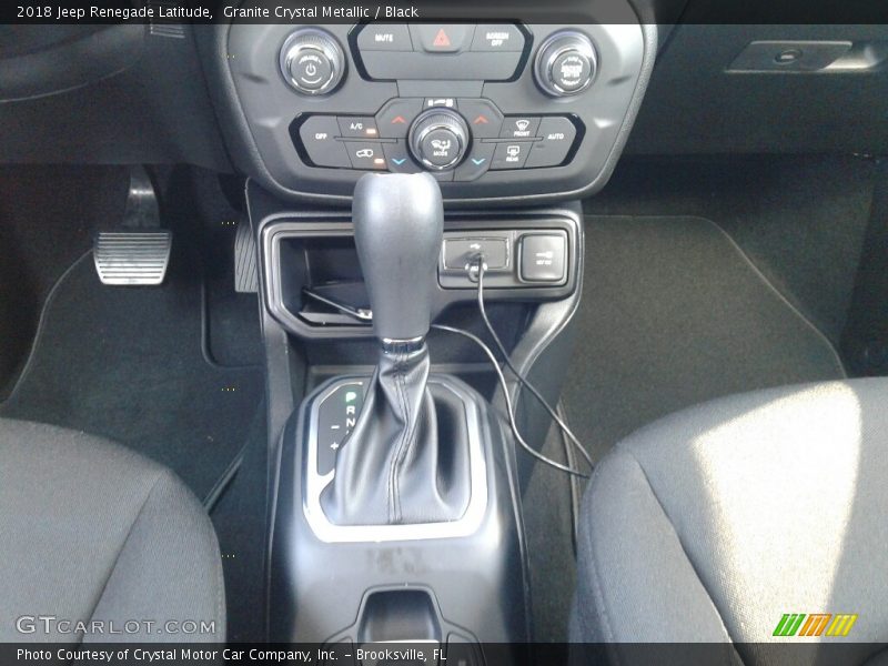 Granite Crystal Metallic / Black 2018 Jeep Renegade Latitude