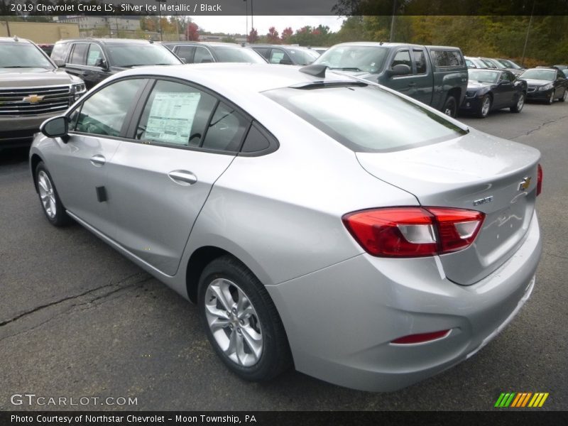 Silver Ice Metallic / Black 2019 Chevrolet Cruze LS