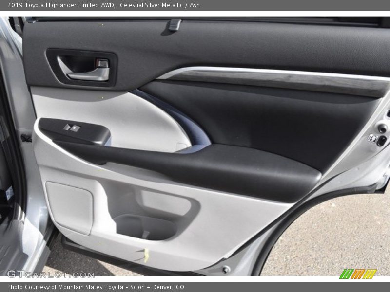 Celestial Silver Metallic / Ash 2019 Toyota Highlander Limited AWD