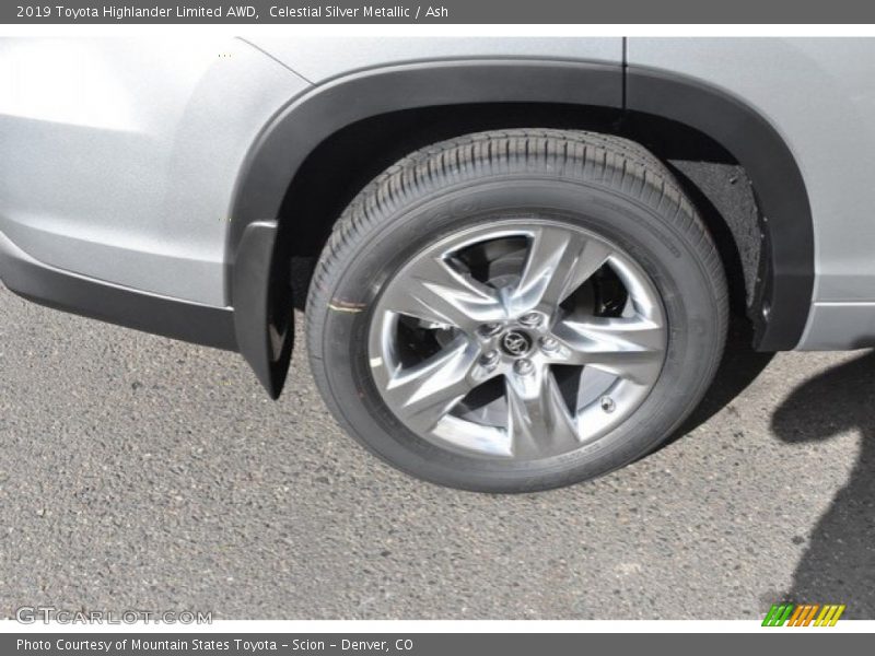 Celestial Silver Metallic / Ash 2019 Toyota Highlander Limited AWD