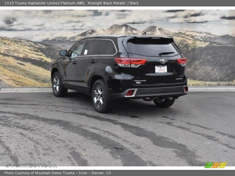 Midnight Black Metallic / Black 2019 Toyota Highlander Limited Platinum AWD