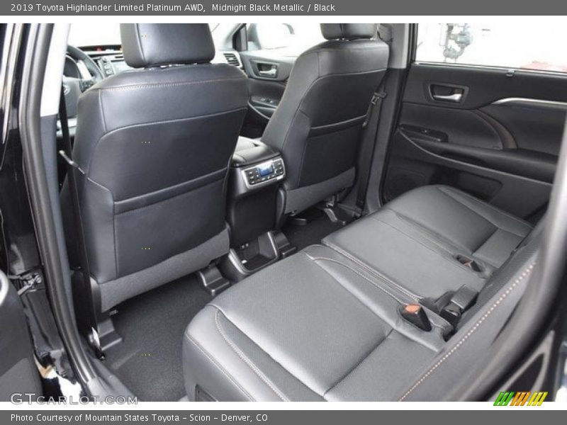 Midnight Black Metallic / Black 2019 Toyota Highlander Limited Platinum AWD
