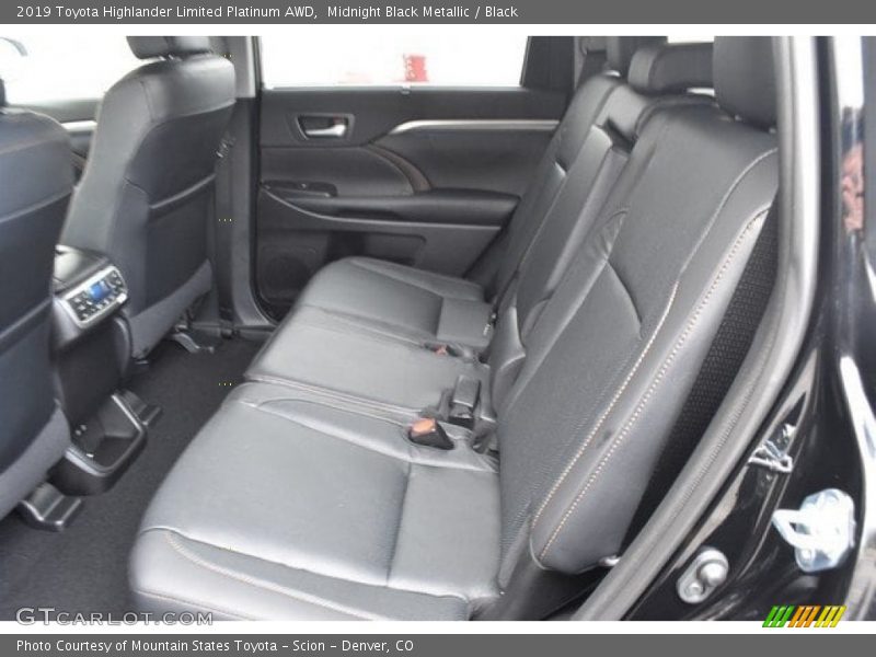 Midnight Black Metallic / Black 2019 Toyota Highlander Limited Platinum AWD