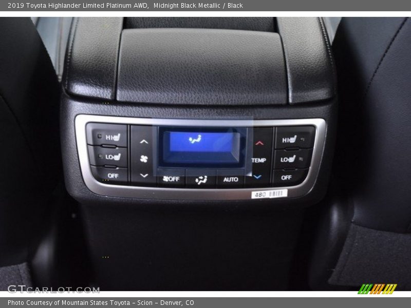 Midnight Black Metallic / Black 2019 Toyota Highlander Limited Platinum AWD