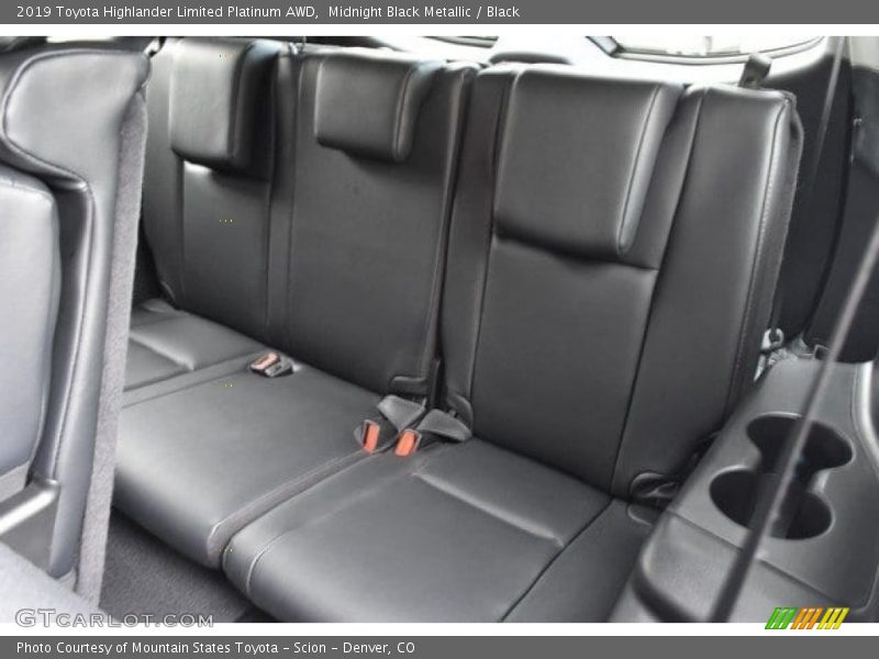 Midnight Black Metallic / Black 2019 Toyota Highlander Limited Platinum AWD