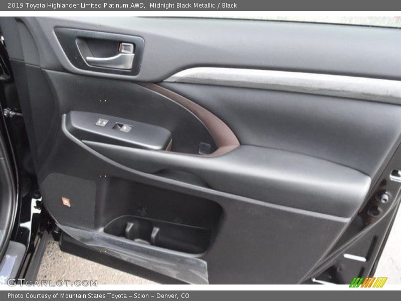 Midnight Black Metallic / Black 2019 Toyota Highlander Limited Platinum AWD