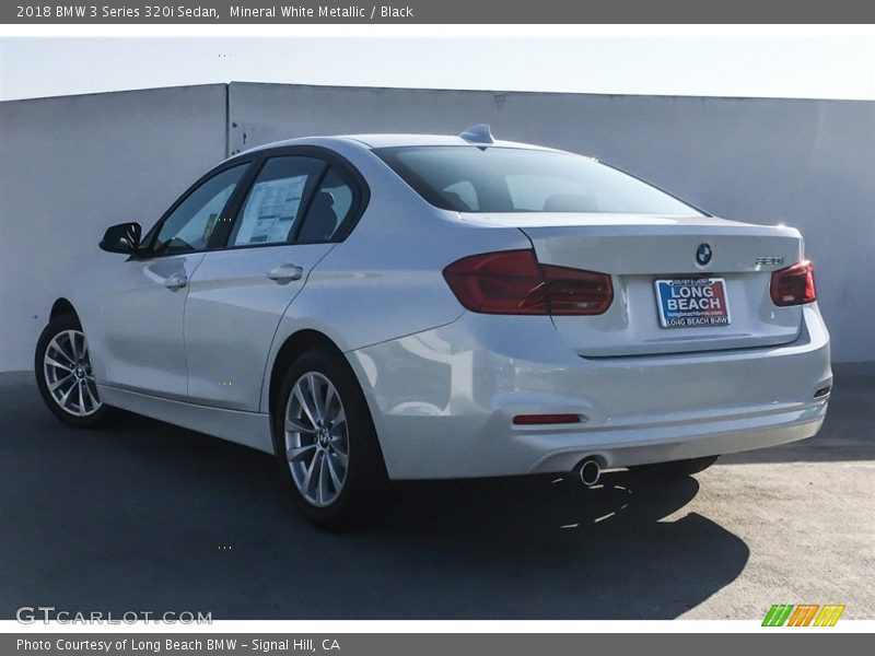Mineral White Metallic / Black 2018 BMW 3 Series 320i Sedan