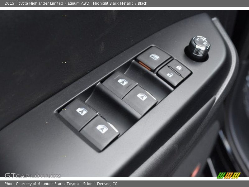 Midnight Black Metallic / Black 2019 Toyota Highlander Limited Platinum AWD