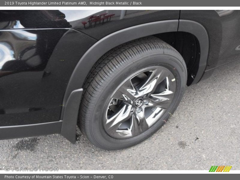 Midnight Black Metallic / Black 2019 Toyota Highlander Limited Platinum AWD