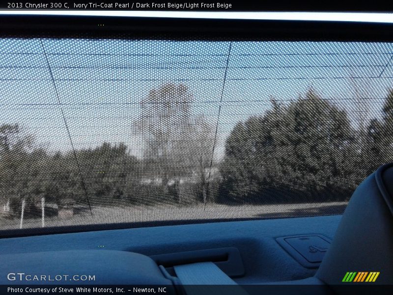 Ivory Tri-Coat Pearl / Dark Frost Beige/Light Frost Beige 2013 Chrysler 300 C