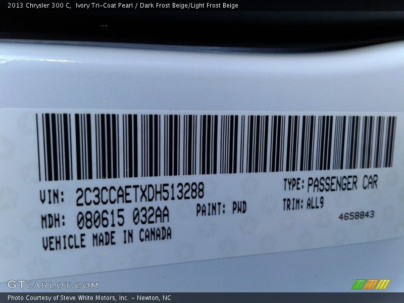 Ivory Tri-Coat Pearl / Dark Frost Beige/Light Frost Beige 2013 Chrysler 300 C