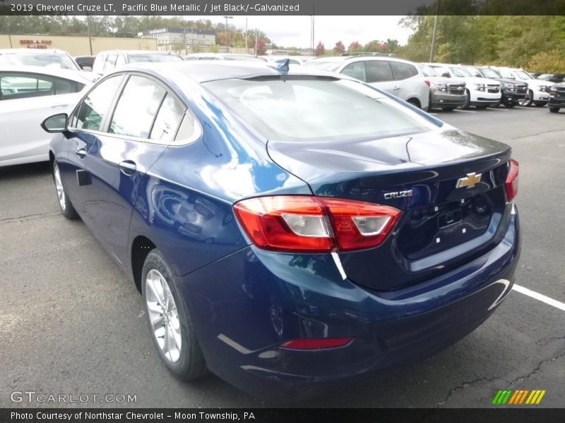Pacific Blue Metallic / Jet Black/­Galvanized 2019 Chevrolet Cruze LT